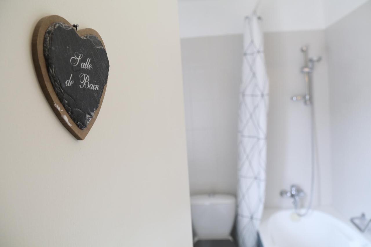 Manoir Du Taillis Bed & Breakfast Heugon Bagian luar foto